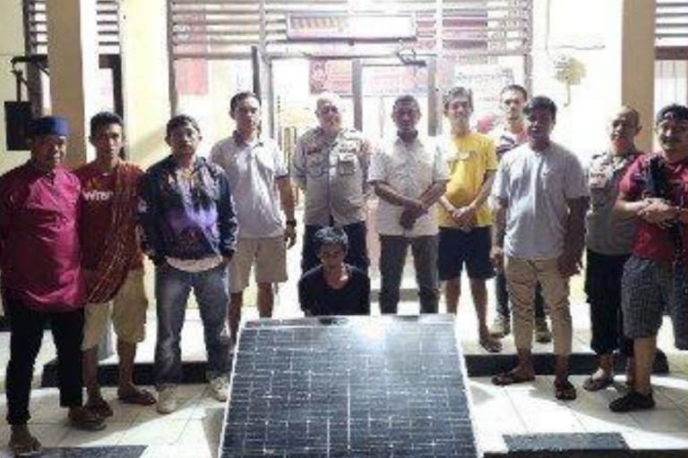 Polsek Warubangga berhasil menangkap pelaku pencurian 13 unit PLTS di Desa Patudua. (Foto: Istimewa)