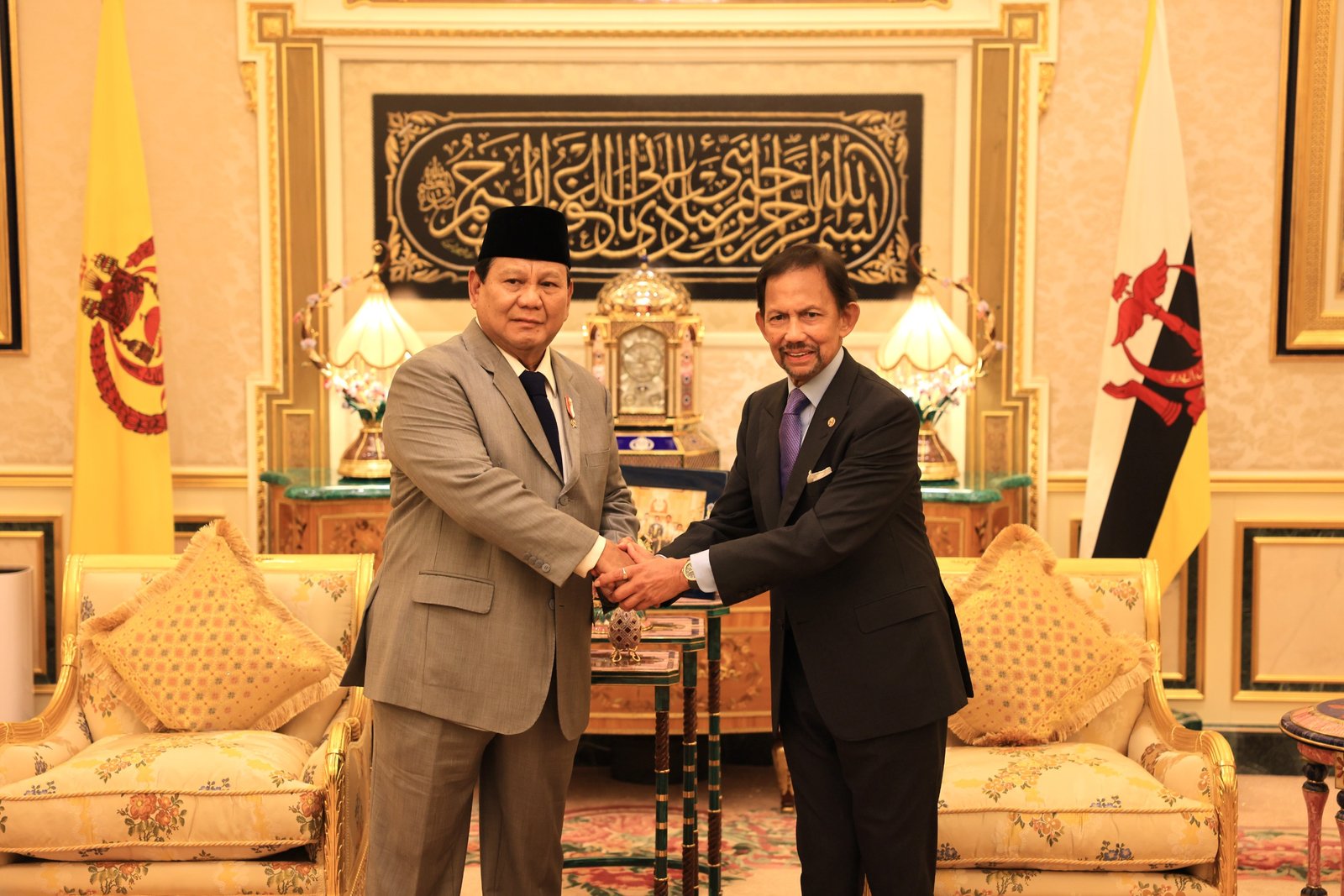 Menhan RI dan Presiden terpilih Prabowo Subianto menemui Sultan Brunei Hassanal Bolkiah di Istana Nurul Iman, Bandar Seri Begawan, Kamis, 5 September 2024 