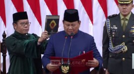 Prabowo Subianto-Gibran Rakabuming Raka resmi menjadi Presiden dan Wakil Presiden pada periode 2024-2029 usai mengucapkan sumpah di ruang Sidang Paripurna MPR RI di Gedung Nusantara MPR/DPR RI, Senayan, Jakarta Pusat, Minggu, 20 Oktober 2024. (Foto: Tangkapan Layar)