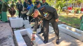 Komando Distrik Militer (Kodim) 1412/Kolaka mengadakan ziarah nasional di Taman Makam Pahlawan (TMP) Watalara, Desa Watalara, Kecamatan Baula, Kabupaten Kolaka. (Foto: Istimewa)