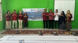 Tim Pengabdian Masyarakat Pemula, yang terdiri dari sejumlah dosen dan mahasiswa, telah melaksanakan program pengabdian masyarakat berbasis mitra usaha di Pondok Pesantren Al Anshar, Timor Timur. (Foto: Istimewa)